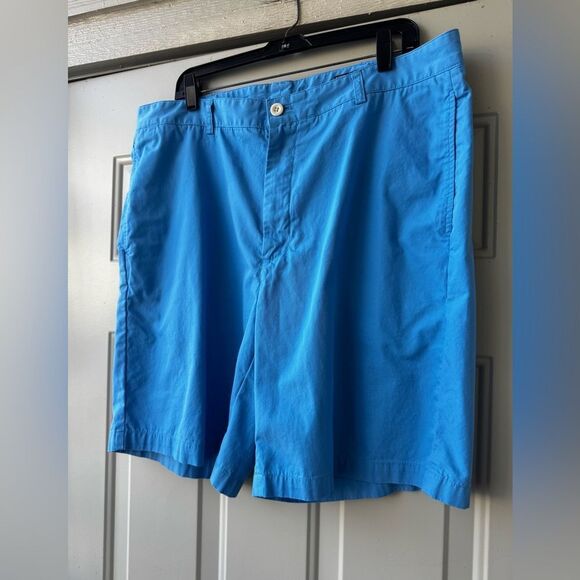 VINEYARD VINES 9" STRETCH BREAKER SHORTS- BLUEBELL
Size 38 - Picture 4 of 13